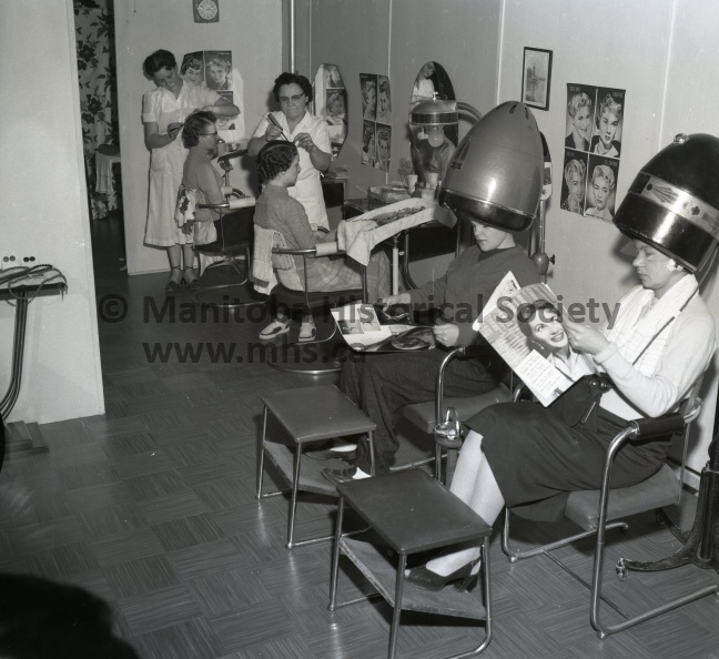February 11th, 1956, Advertisement, Milroys Beauty Salon 10967a.jpg