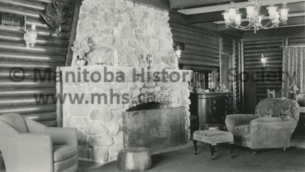 PG60  1 INTERIOR LODGE 18JA
