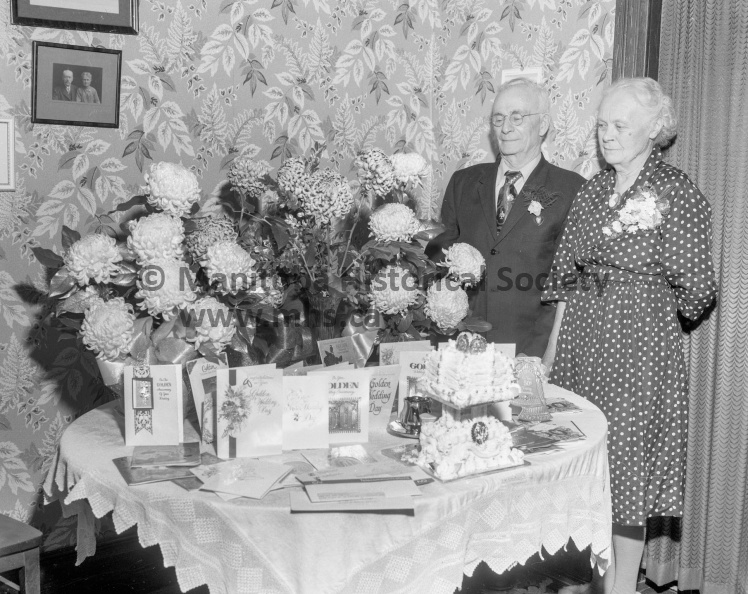 Photographer: Tashiro
November 9, 1965
Anniversary
Mr. and Mrs Thomas Ellis - 50th Anniversary VP-1-00879-002.jpg